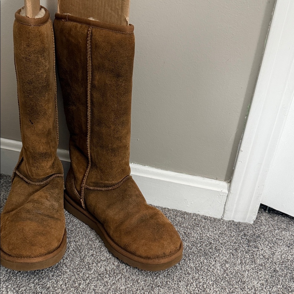 UGG Brown Winter Boots - Picture 2 of 7